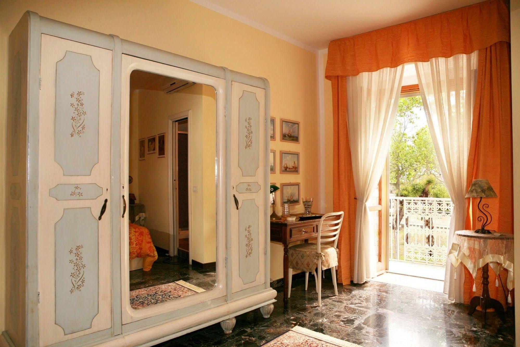 Al Vecchio Pioppo Bed & Breakfast Praia a Mare Ngoại thất bức ảnh